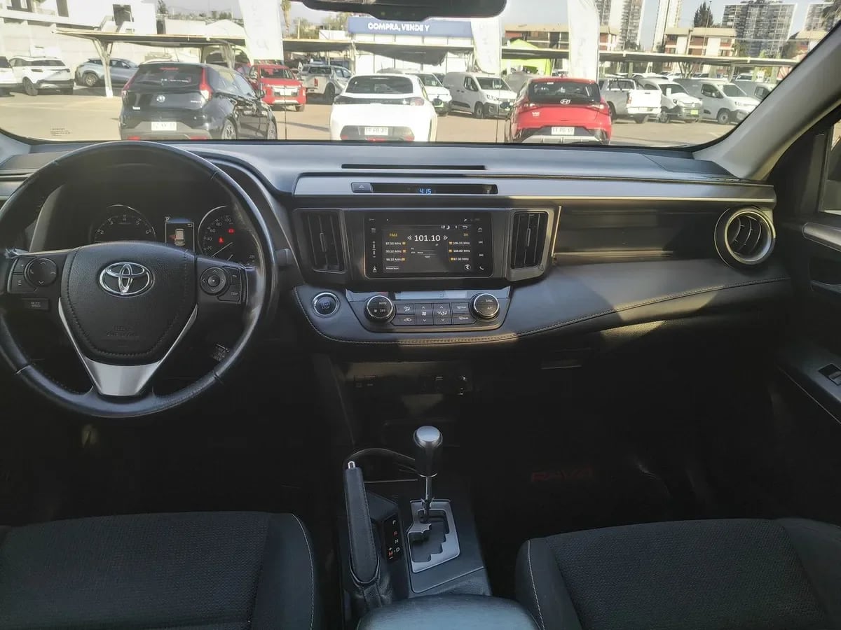 Toyota Rav 4 2.0 4x2 Super Lujo Cvt At 5p año 2019