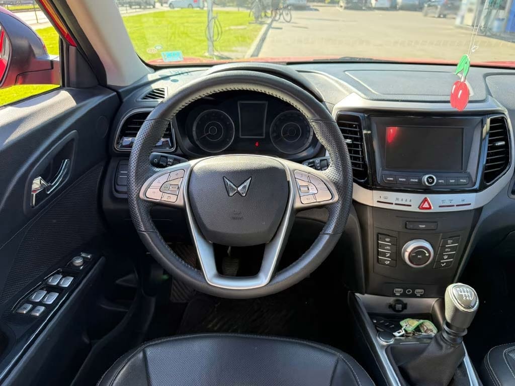 Mahindra Xuv 300 Luxury año 2023