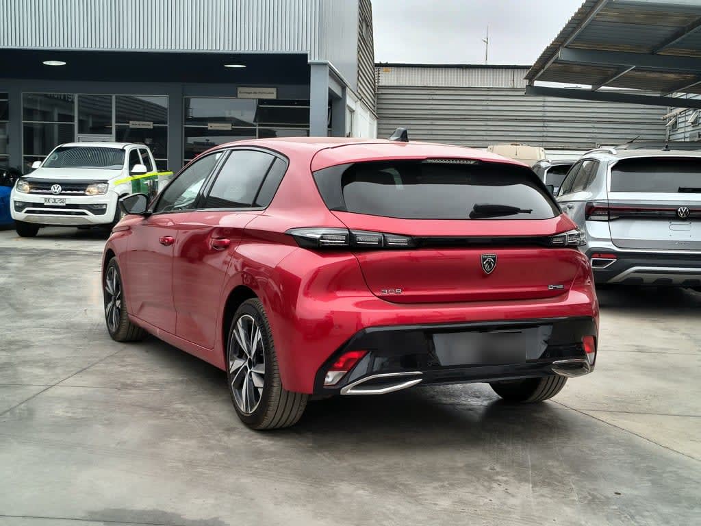 Peugeot 308 Allure año 2024