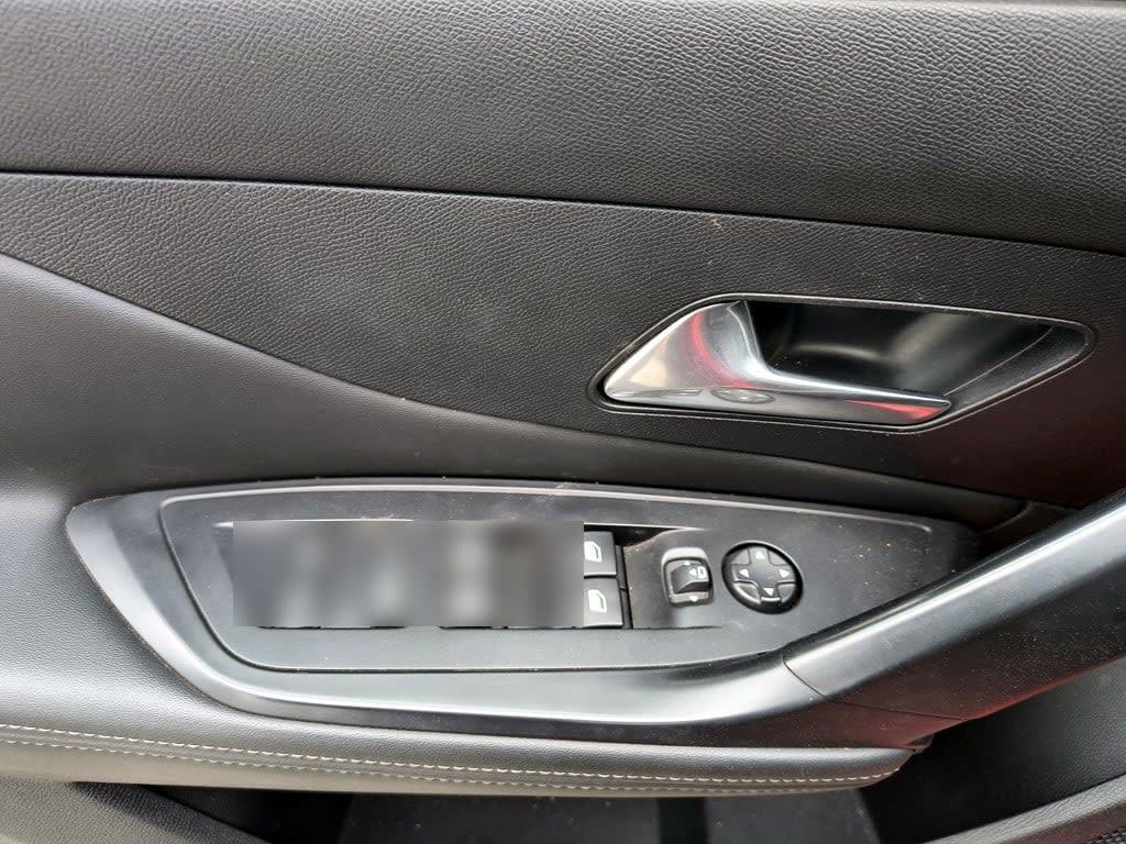 Peugeot 308 Allure año 2024