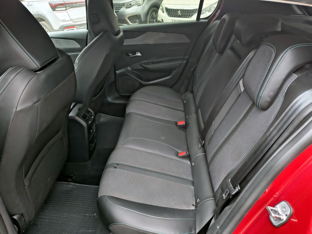 Peugeot 308 Allure año 2024