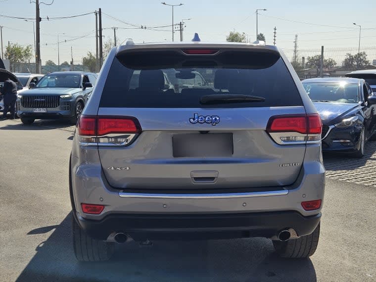 Jeep Grand Cherokee 3.6 Limited Lx At 4x4 año 2022