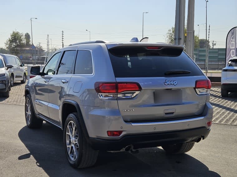 Jeep Grand Cherokee 3.6 Limited Lx At 4x4 año 2022