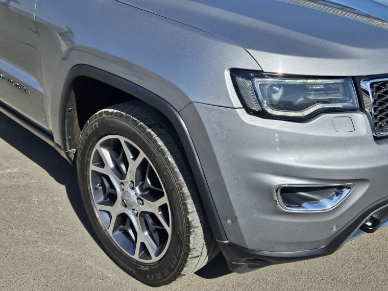 Jeep Grand Cherokee 3.6 Limited Lx At 4x4 año 2022