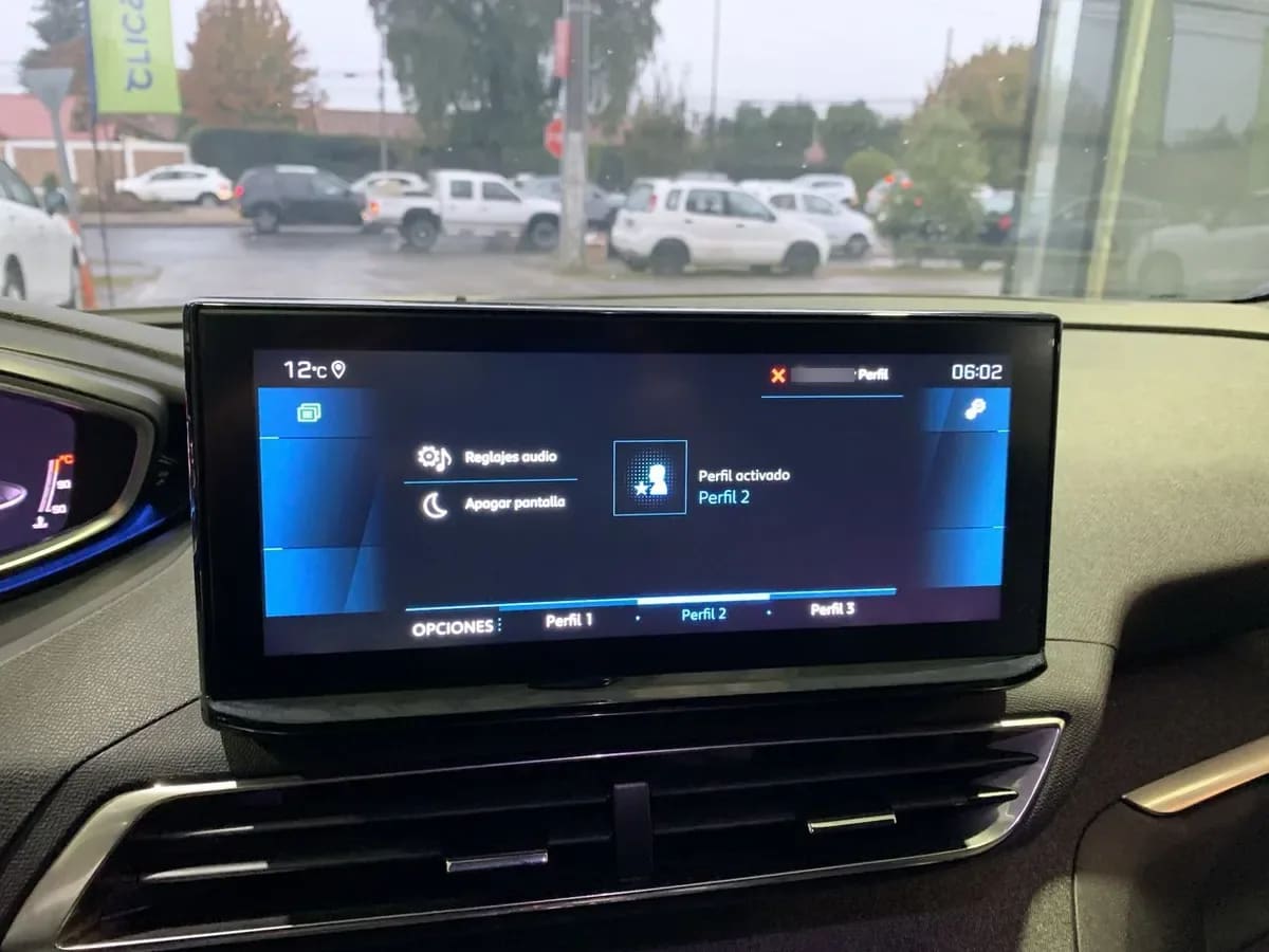 Peugeot 3008 1.5 Allure Pack Bluehdi 130 4x2 Eat8 5p año 2024