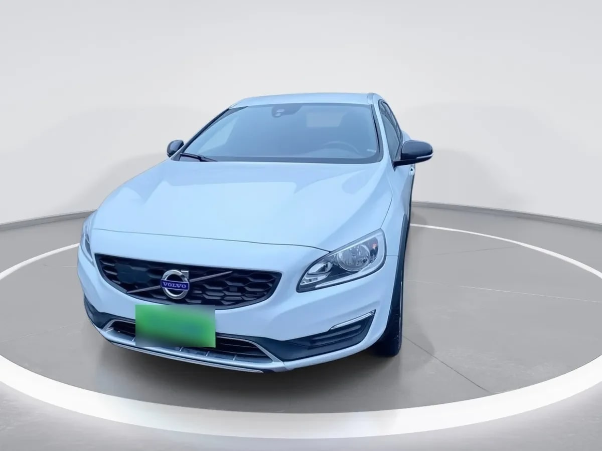 Volvo V60 2.5 D4 Diesel Cross Country Comfort Awd At 5p año 2019