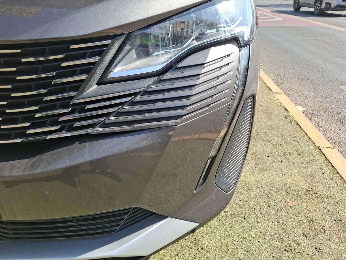 Peugeot 5008 1.5 Allure Pack Bluehdi 130 4x2 Eat8 5p año 2024