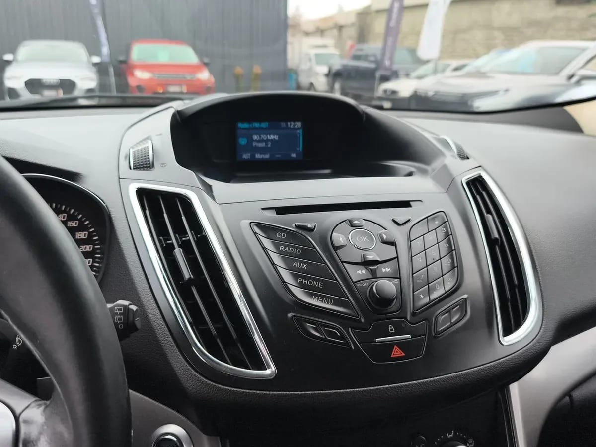 Ford Escape 2.5 S 4x2 At 5p año 2017