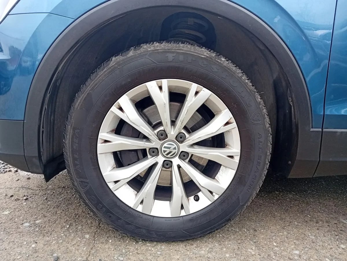 Volkswagen Tiguan 1.4 Tsi Comfortline 4x2 7a 150hp At 5p año 2018