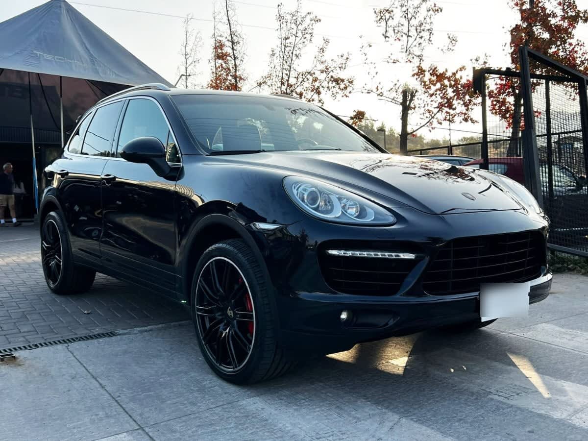 Porsche Cayenne Turbo 4.8 año 2013
