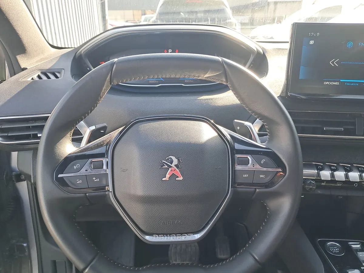 Peugeot 3008 1.6 Allure Pack Thp 165 4x2 Eat6 5p año 2024