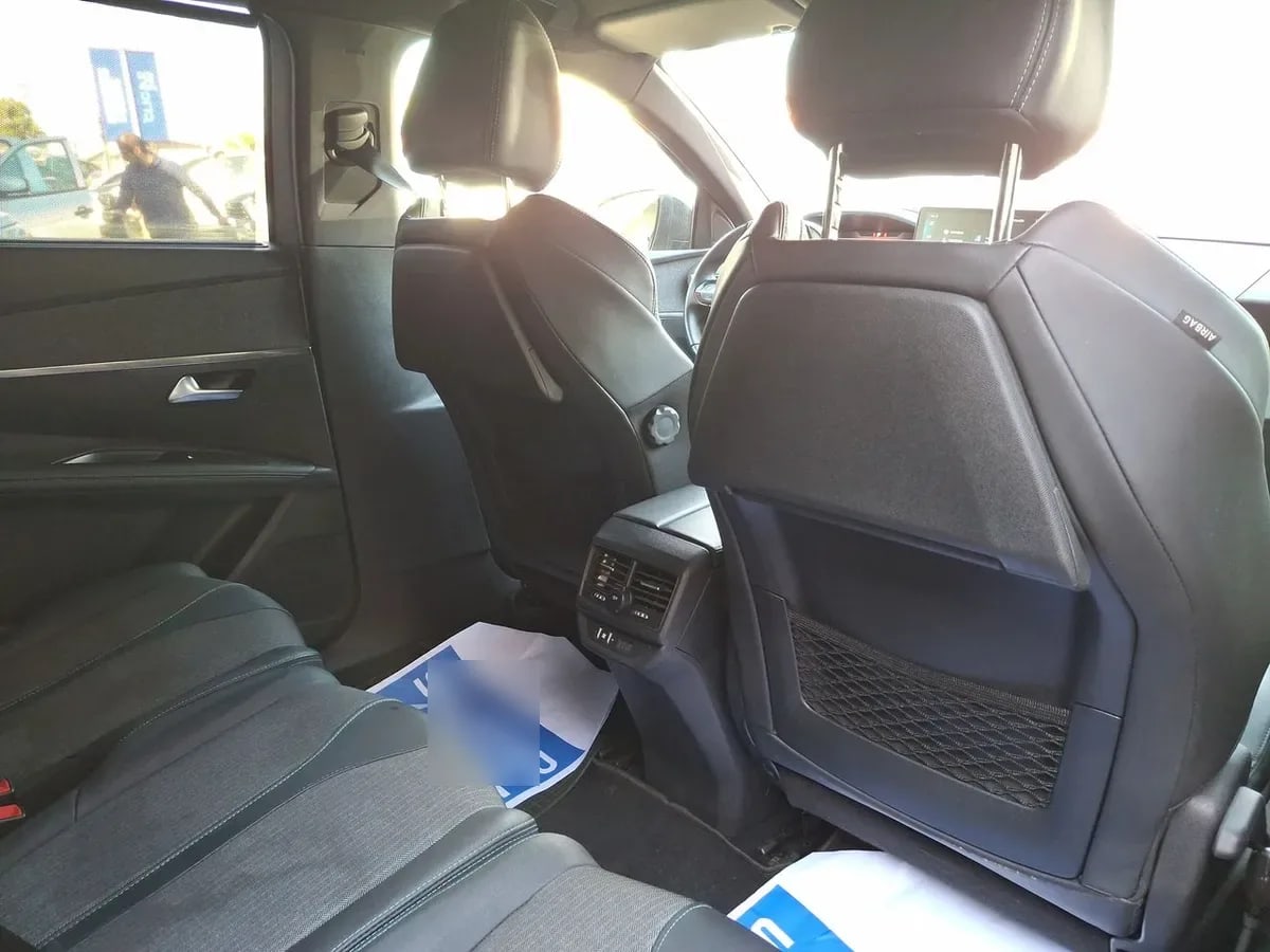 Peugeot 5008 1.5 Allure Pack Bluehdi 130 4x2 Eat8 5p año 2024