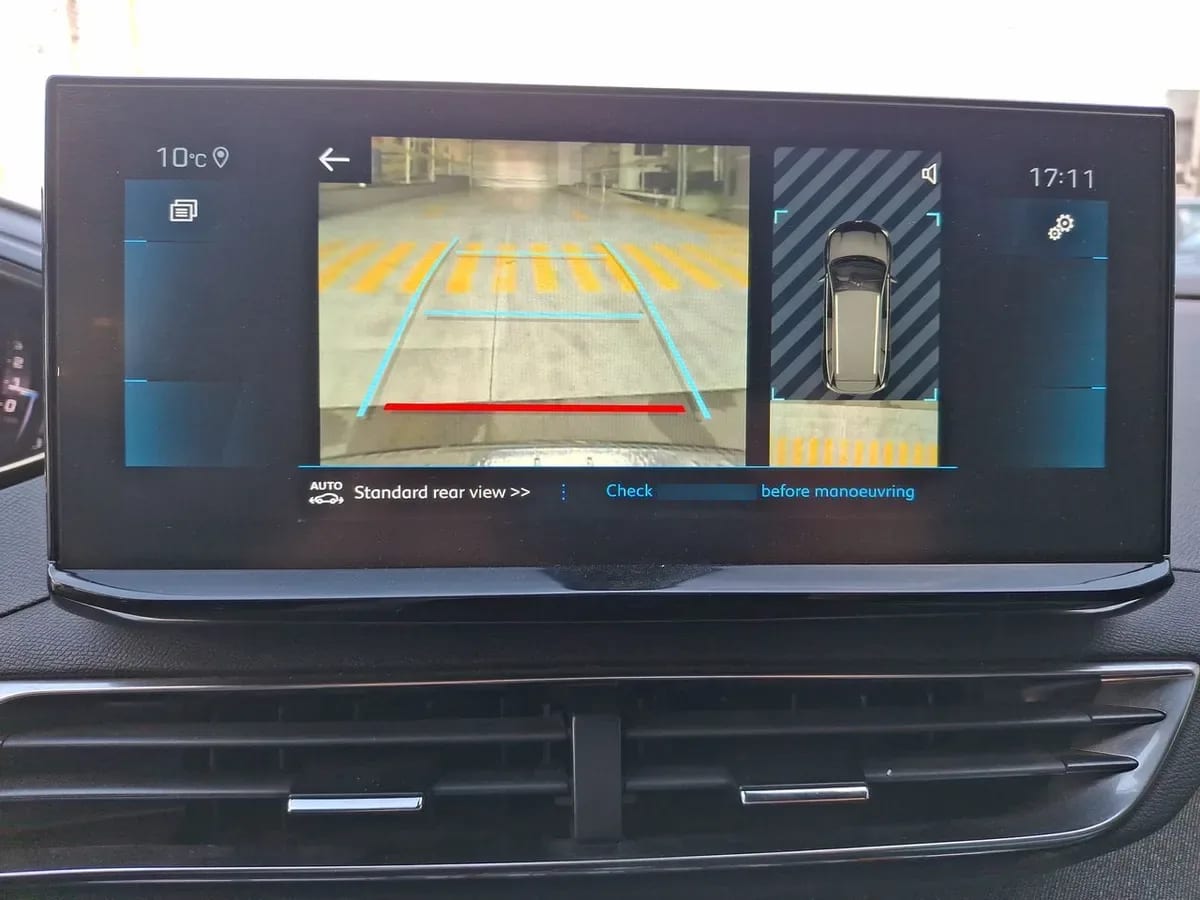 Peugeot 5008 1.5 Allure Pack Bluehdi 130 4x2 Eat8 5p año 2024