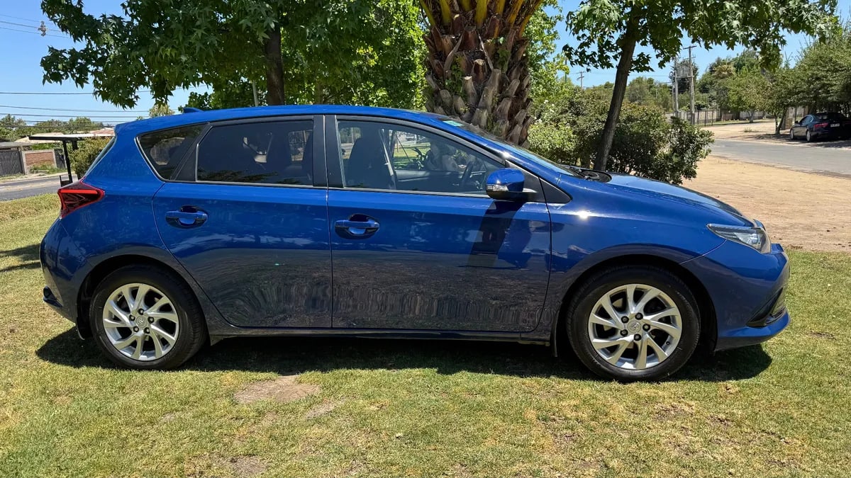 TOYOTA AURIS 1.6 13810 Mt año 2019