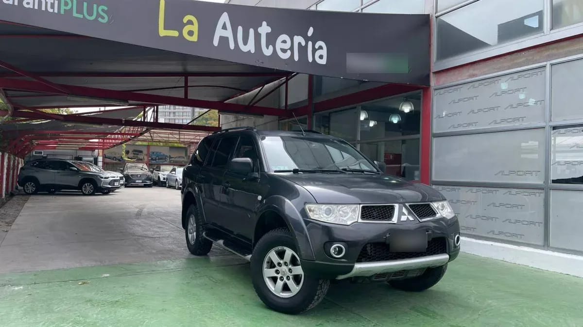 Mitsubishi Montero Sport G2 2.5 Diesel 2wd At año 2013