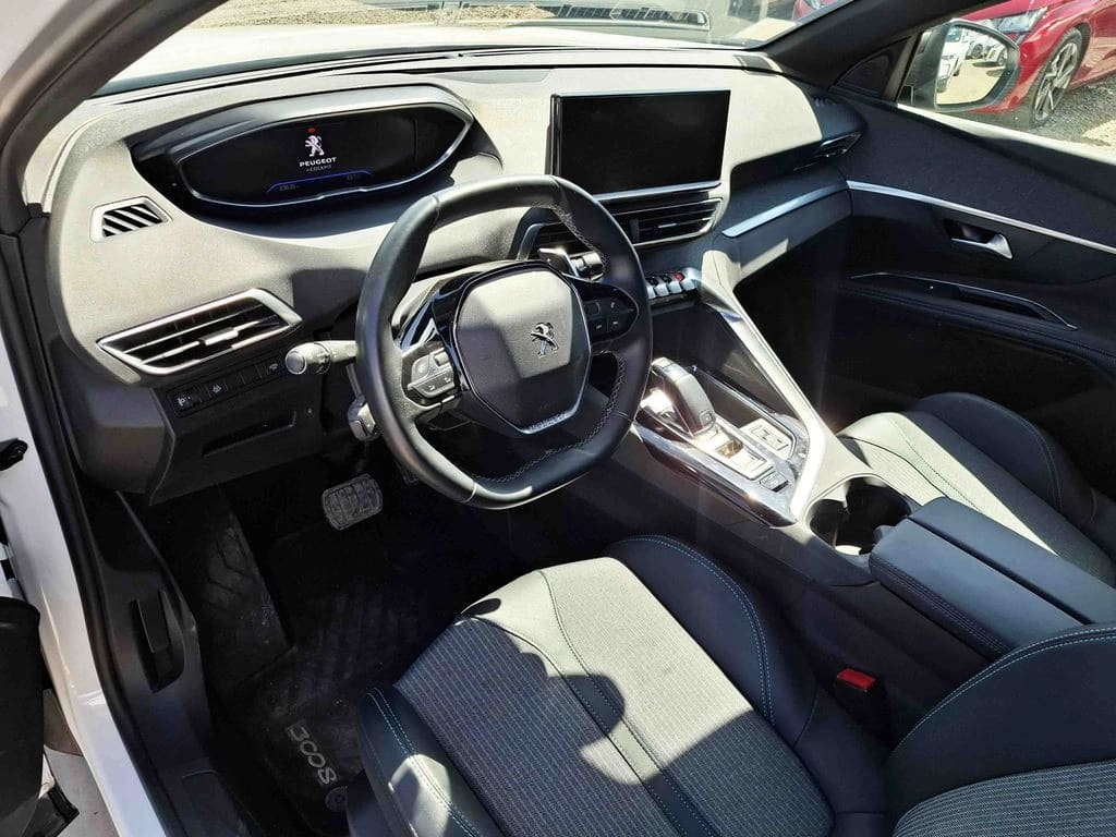 Peugeot 3008 Allure año 2023
