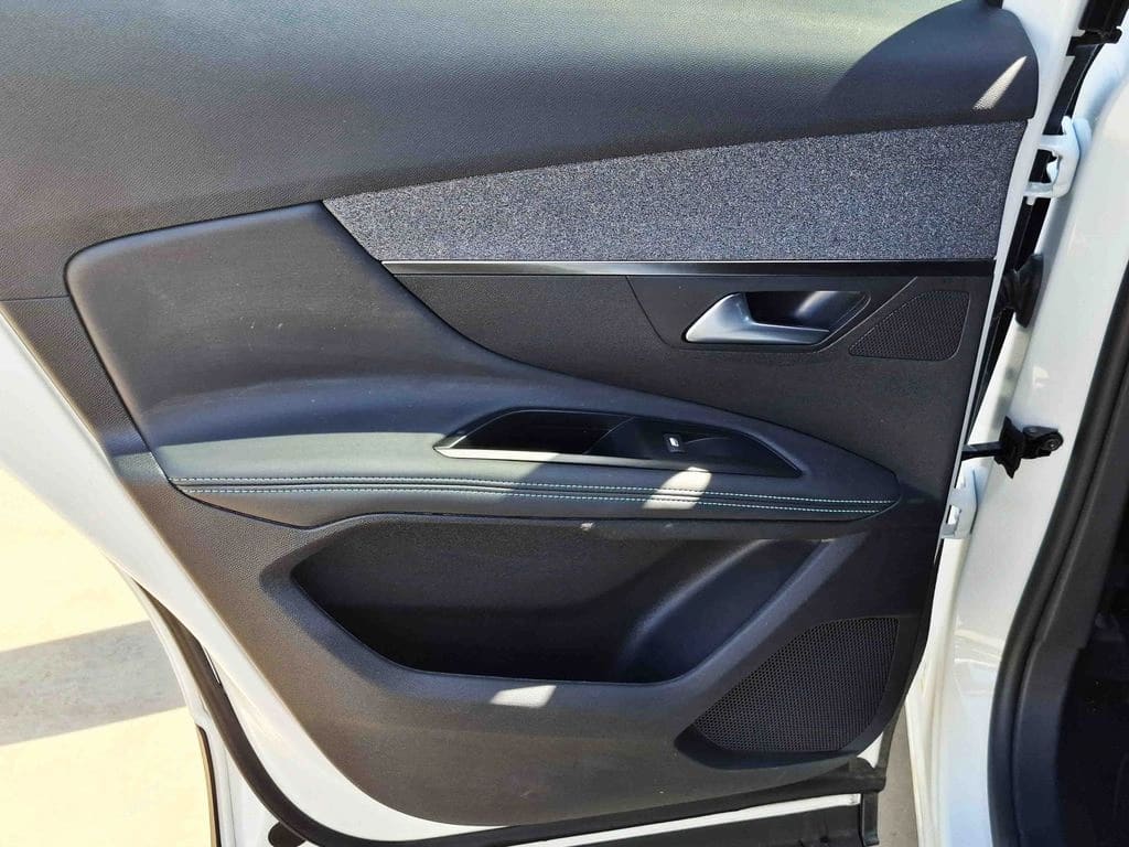 Peugeot 3008 Allure año 2023