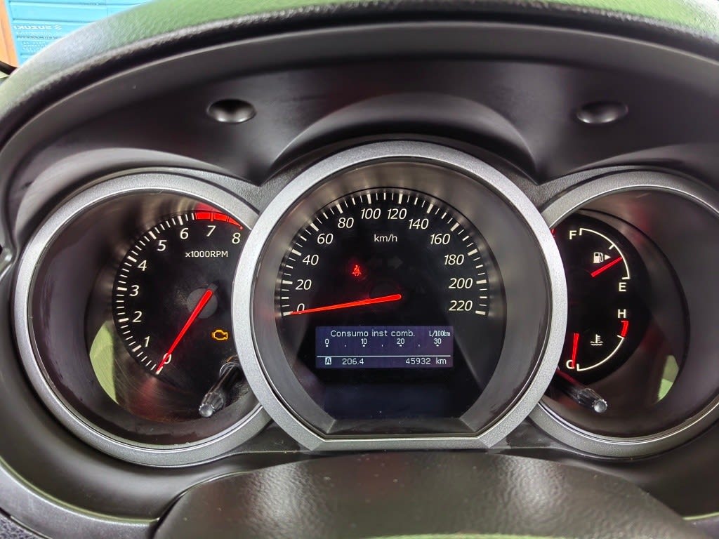 SUZUKI GRAND NOMADE 2.4 G Glx Sport 5p At 4x4 año 2019