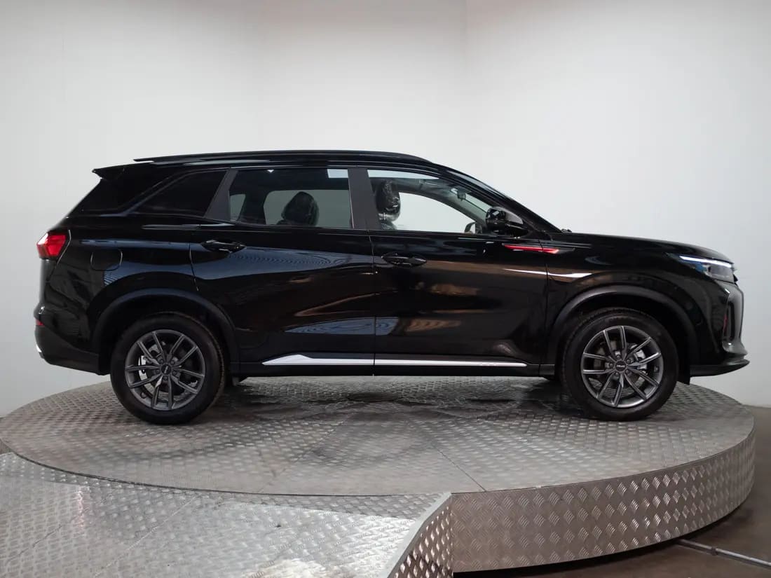 Dfsk Suv 600 600 Comfort 1.5t At + Lam año 2026