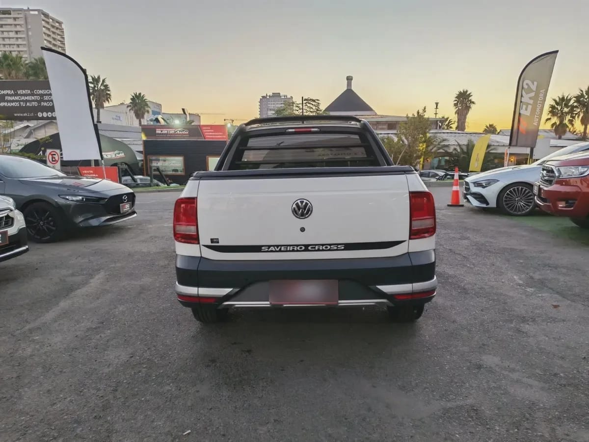 VOLKSWAGEN SAVEIRO 1.6 Cross Mt año 2024
