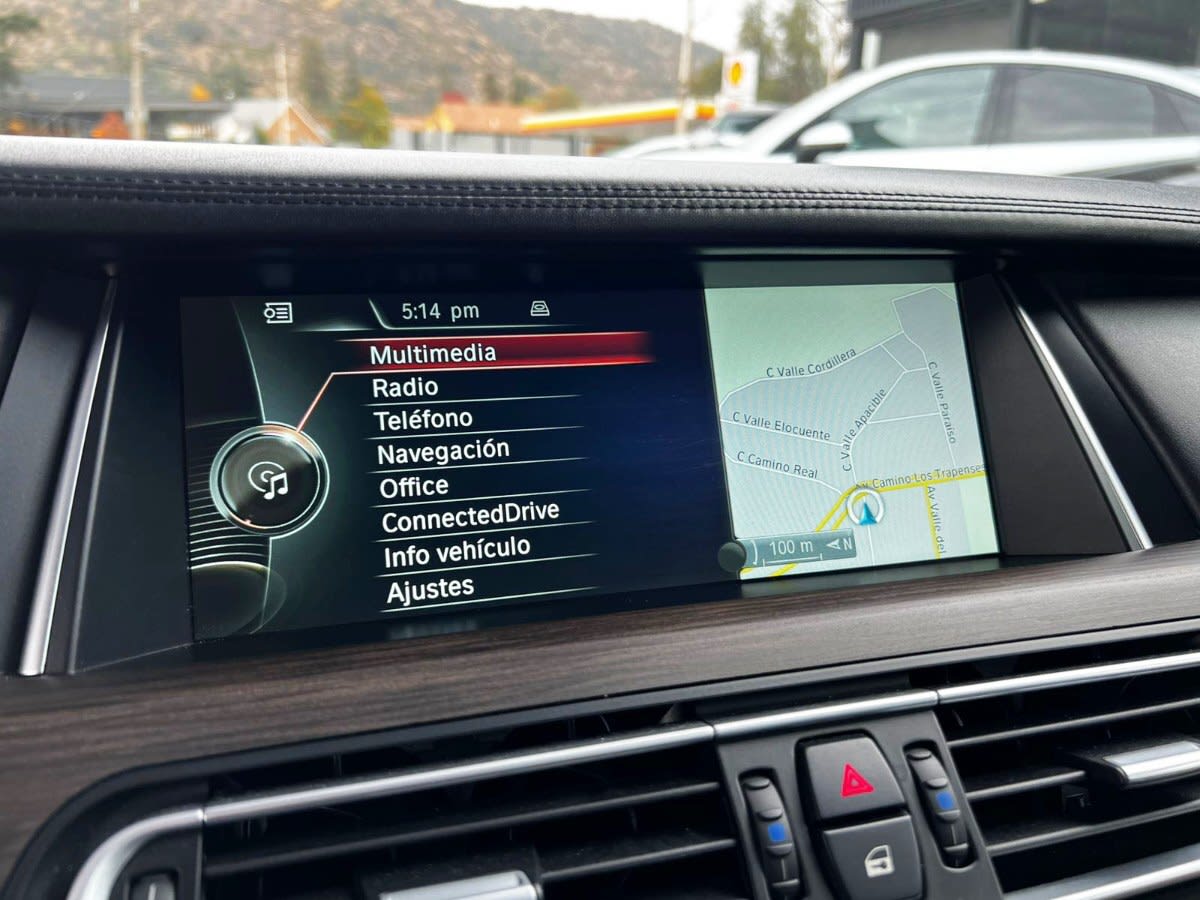 BMW 740 Active Hybrid 7 3.0 año 2014