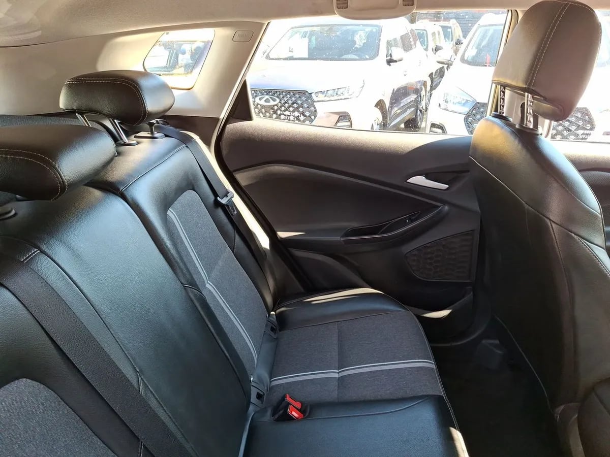 Chevrolet Tracker 1.2t Ltz Fwd At 5p año 2021