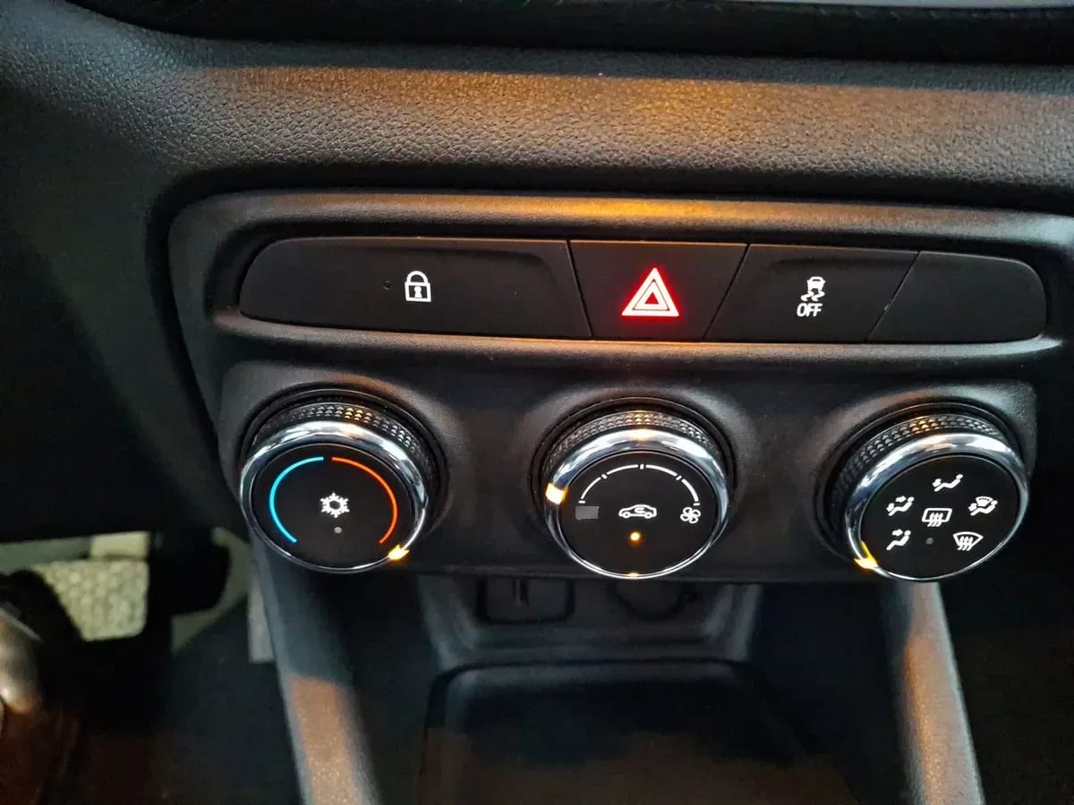 Chevrolet Tracker 1.2t Ltz Fwd At 5p año 2021
