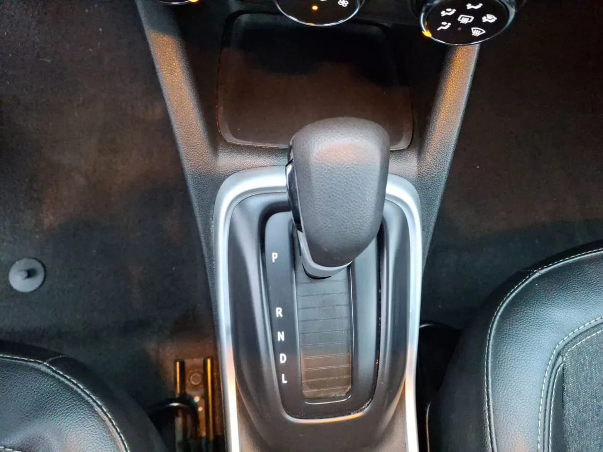 Chevrolet Tracker 1.2t Ltz Fwd At 5p año 2021