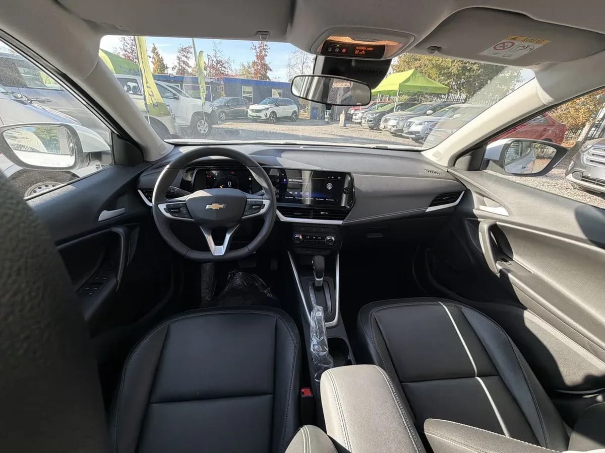 Chevrolet Tracker 1.2t Ltz R 4x2 At 5p año 2026