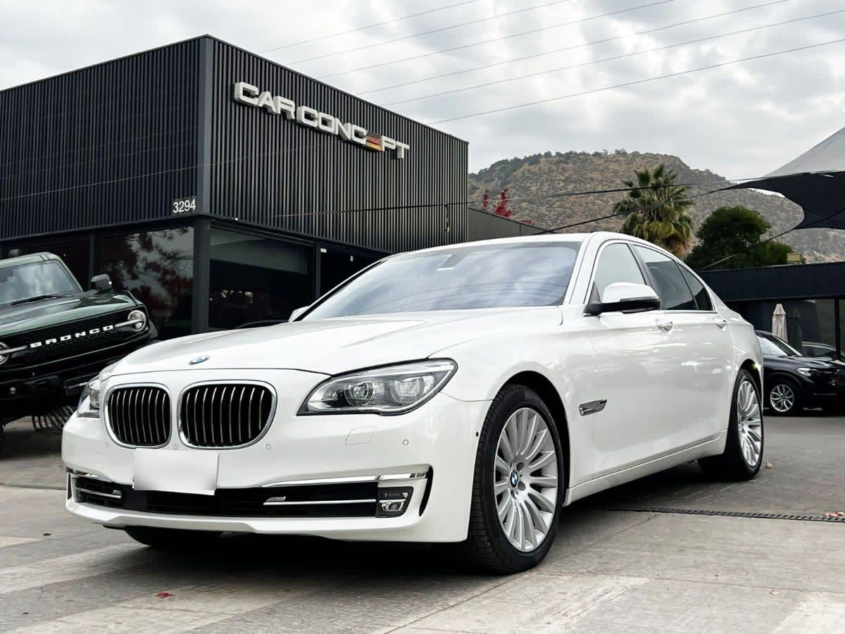 BMW 740 Active Hybrid 7 3.0 año 2014