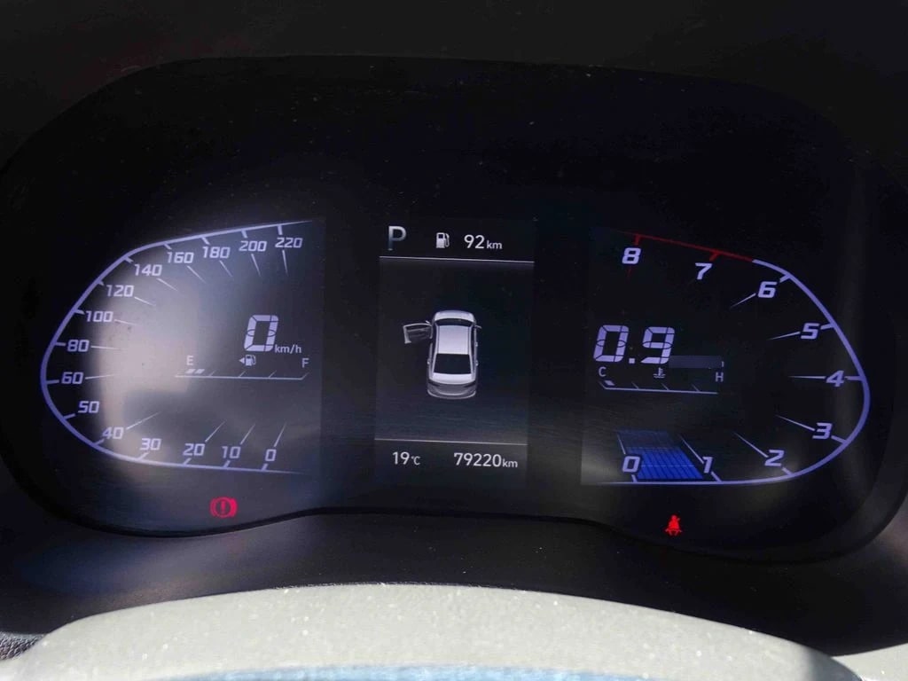 Hyundai Accent 1.6 año 2023