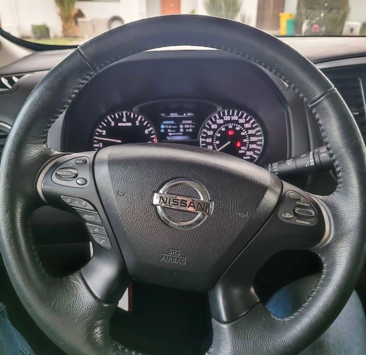 NISSAN PATHFINDER 3.5 Exclusive Cvt At 4x4 año 2016