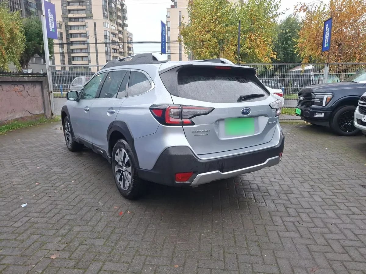 Subaru Outback 2.5i Touring Awd Cvt At 5p año 2025