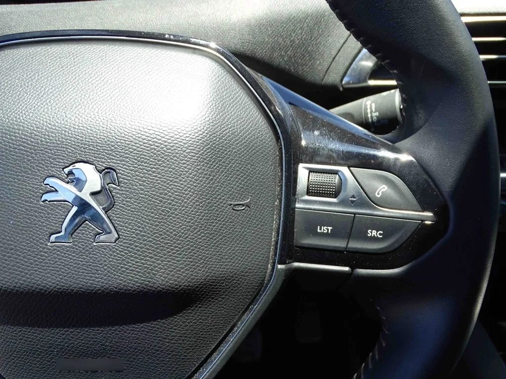 Peugeot 3008 Active Pack año 2024