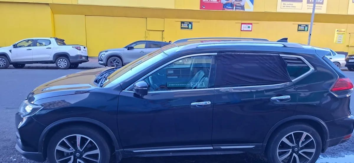 NISSAN X-TRAIL 2.5 Sense Cvt 2f At 4x4 año 2019