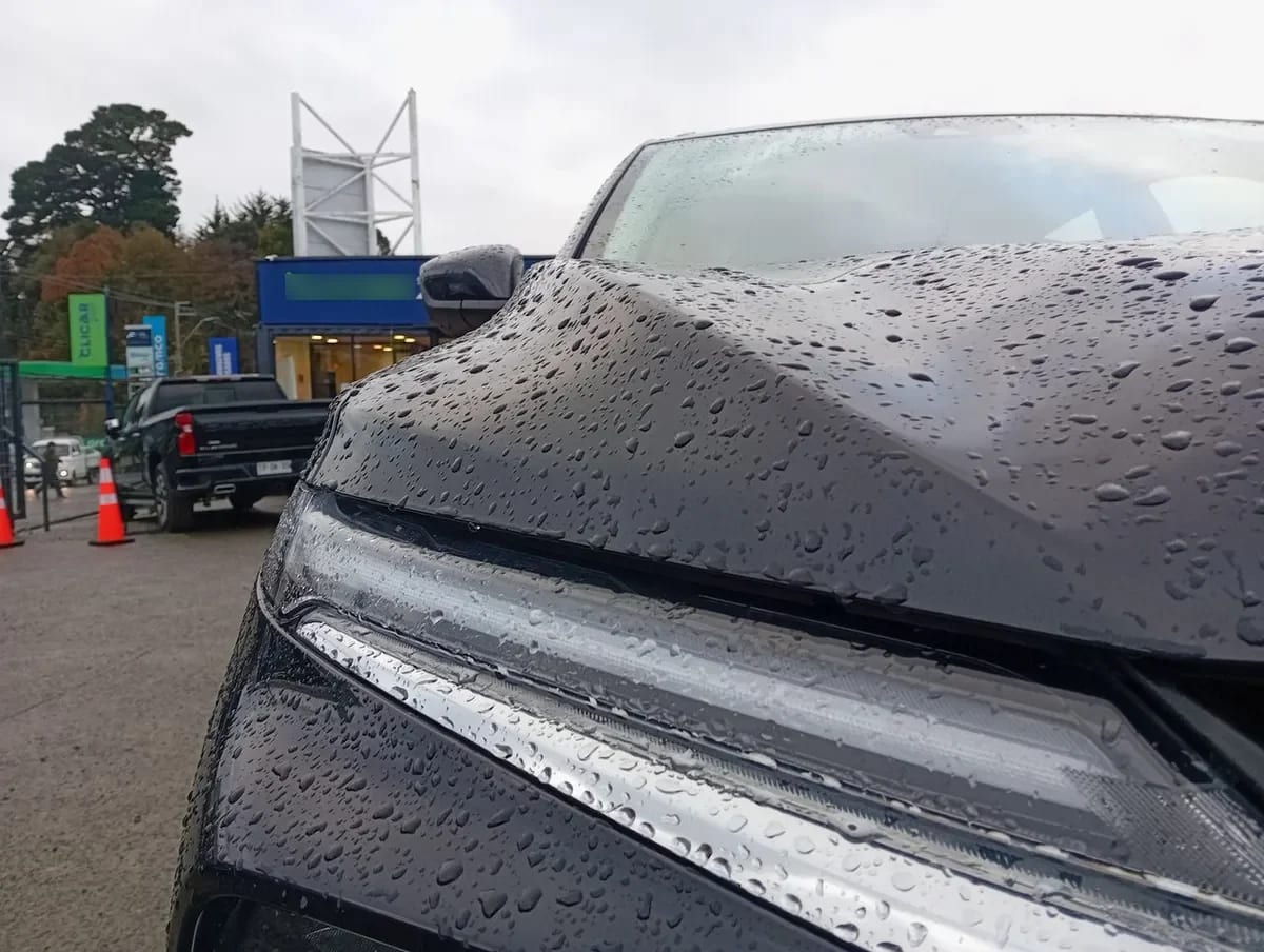 Chevrolet Tracker 1.2t Ltz R 4x2 At 5p año 2026