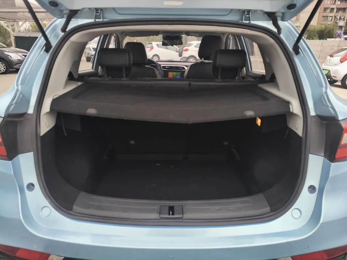 MG Mg Zs Ev Dlx 4x2 At 5p año 2022