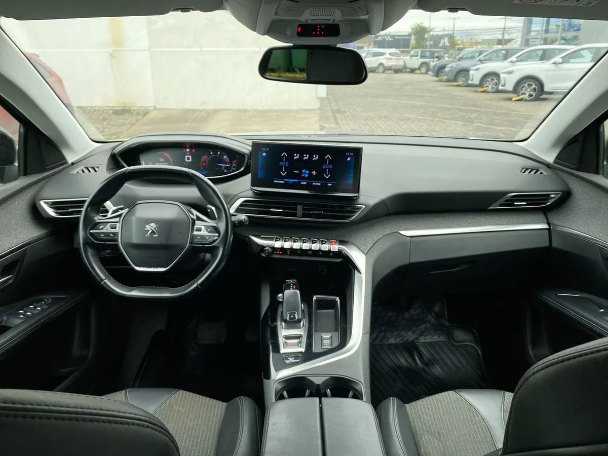 Peugeot 5008 1.5 Allure Pack Bluehdi Diesel 4x2 130 Eat8 5p año 2021