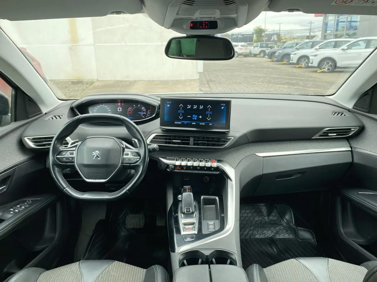 Peugeot 5008 1.5 Allure Pack Bluehdi Diesel 4x2 130 Eat8 5p año 2021