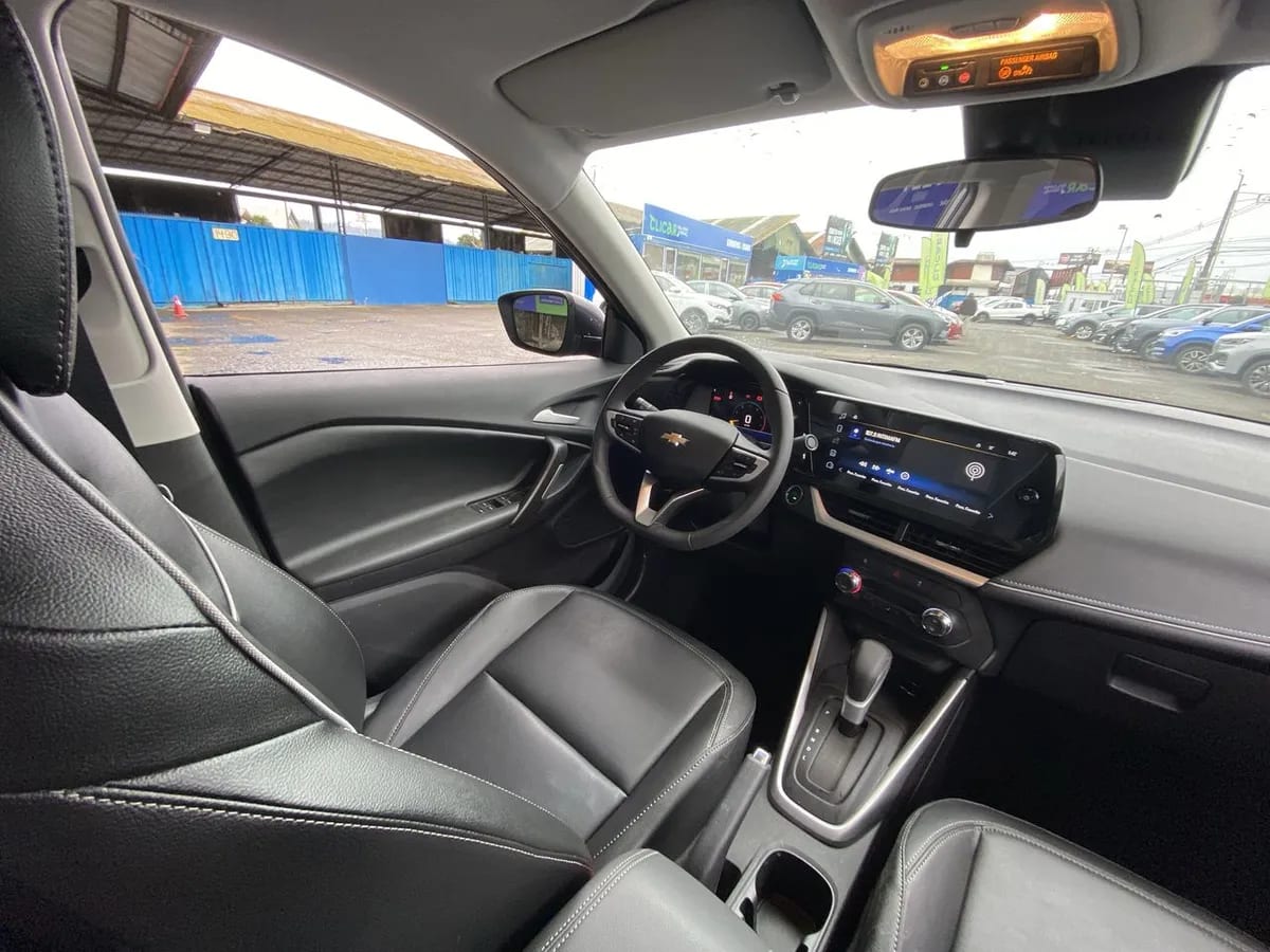Chevrolet Tracker 1.2t Ltz R 4x2 At 5p año 2026