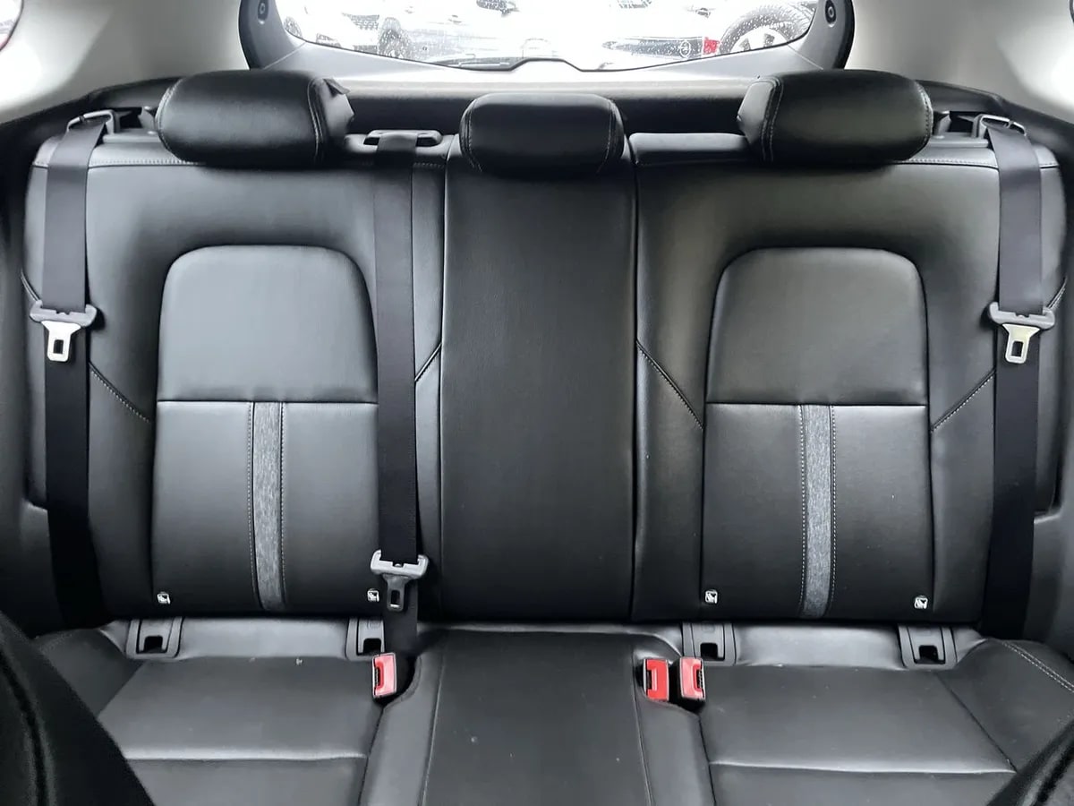 Chevrolet Tracker 1.2t Ltz R 4x2 At 5p año 2026