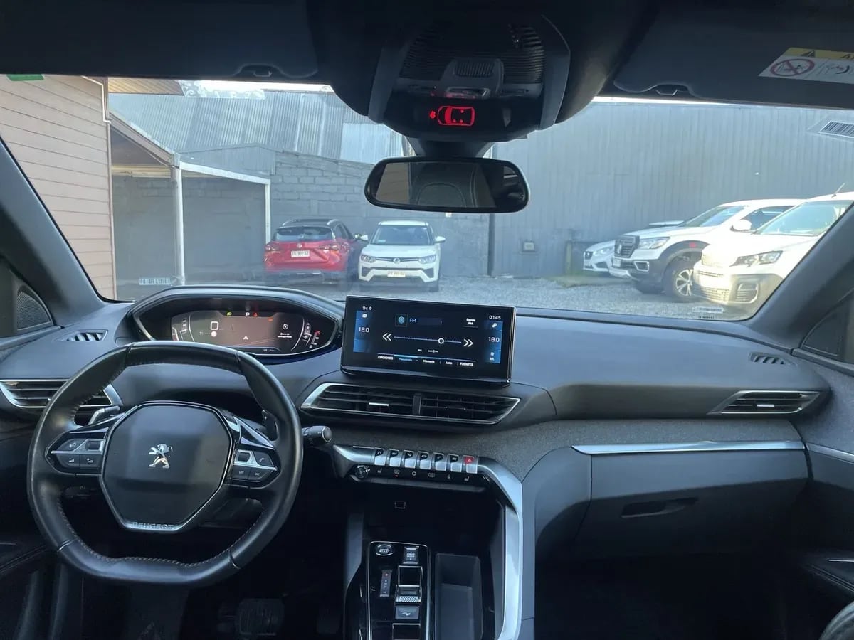 Peugeot 3008 1.5 Allure Pack Bluehdi 130 4x2 Eat8 5p año 2024