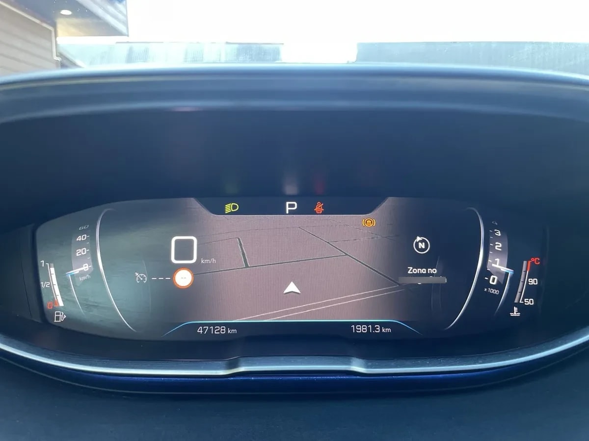 Peugeot 3008 1.5 Allure Pack Bluehdi 130 4x2 Eat8 5p año 2024