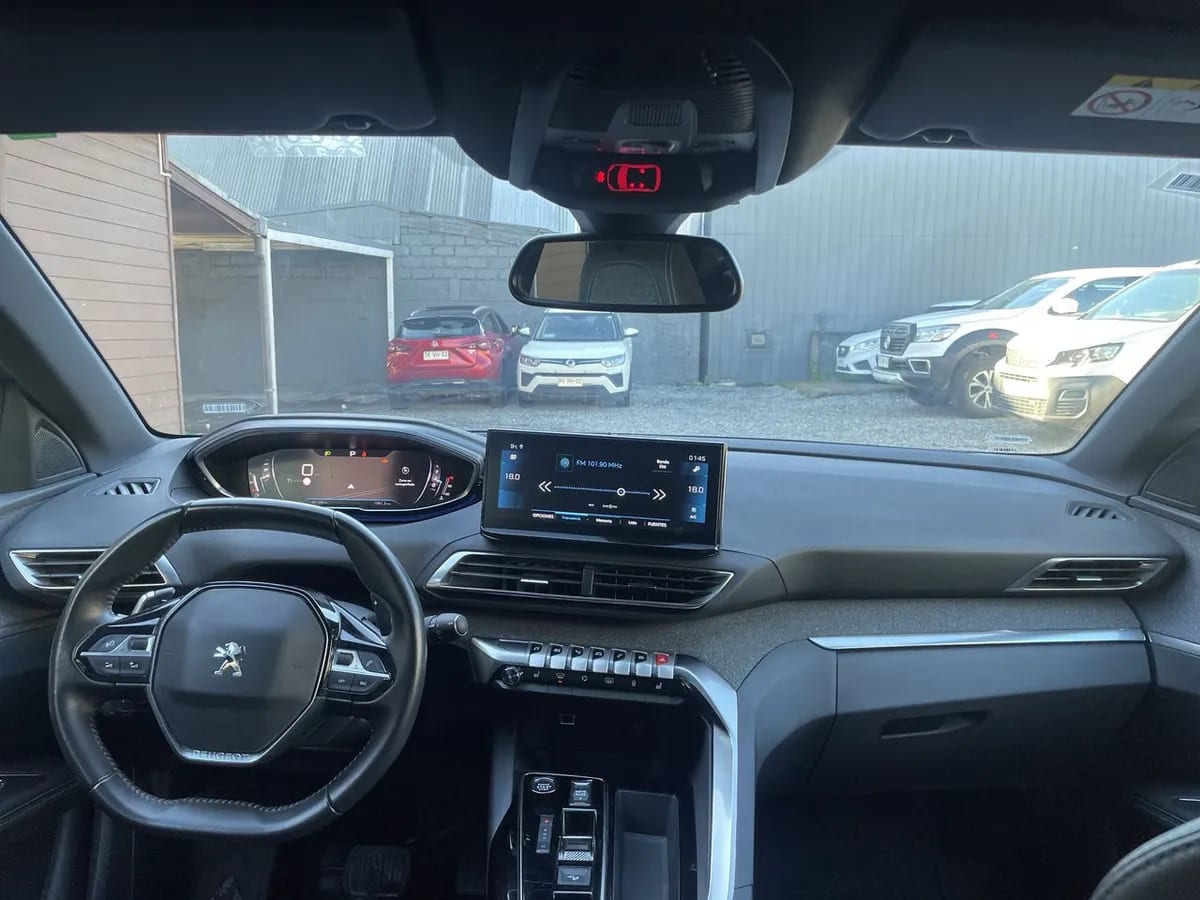 Peugeot 3008 1.5 Allure Pack Bluehdi 130 4x2 Eat8 5p año 2024