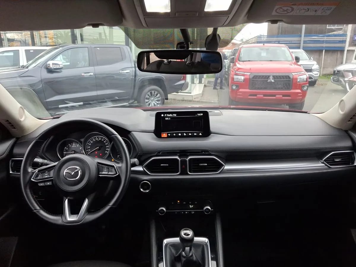 Mazda Cx-5 2.0 R 4x2 6mt 5p año 2021