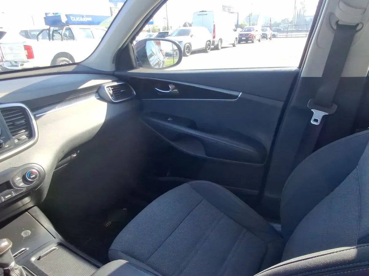 Kia Sorento 2.2 Ex Diesel 4x2 At 5p año 2016