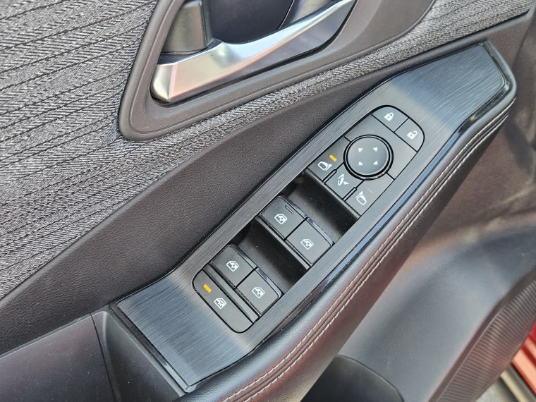 Nissan X-Trail Sense At 2.5 año 2023