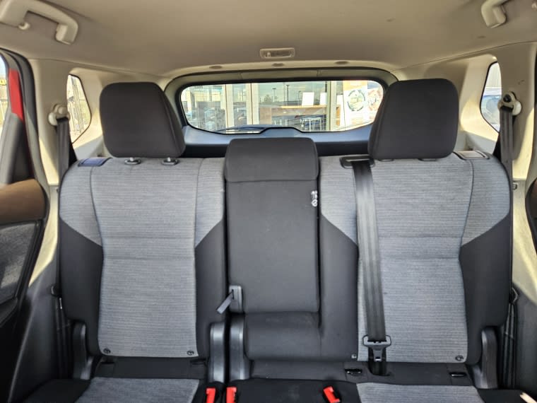 Nissan X-Trail Sense At 2.5 año 2023