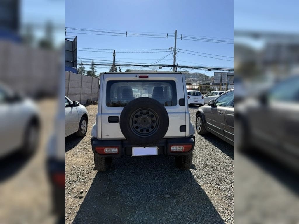 Suzuki Jimny 1.5 Gl 4x4 Mt 3p año 2022
