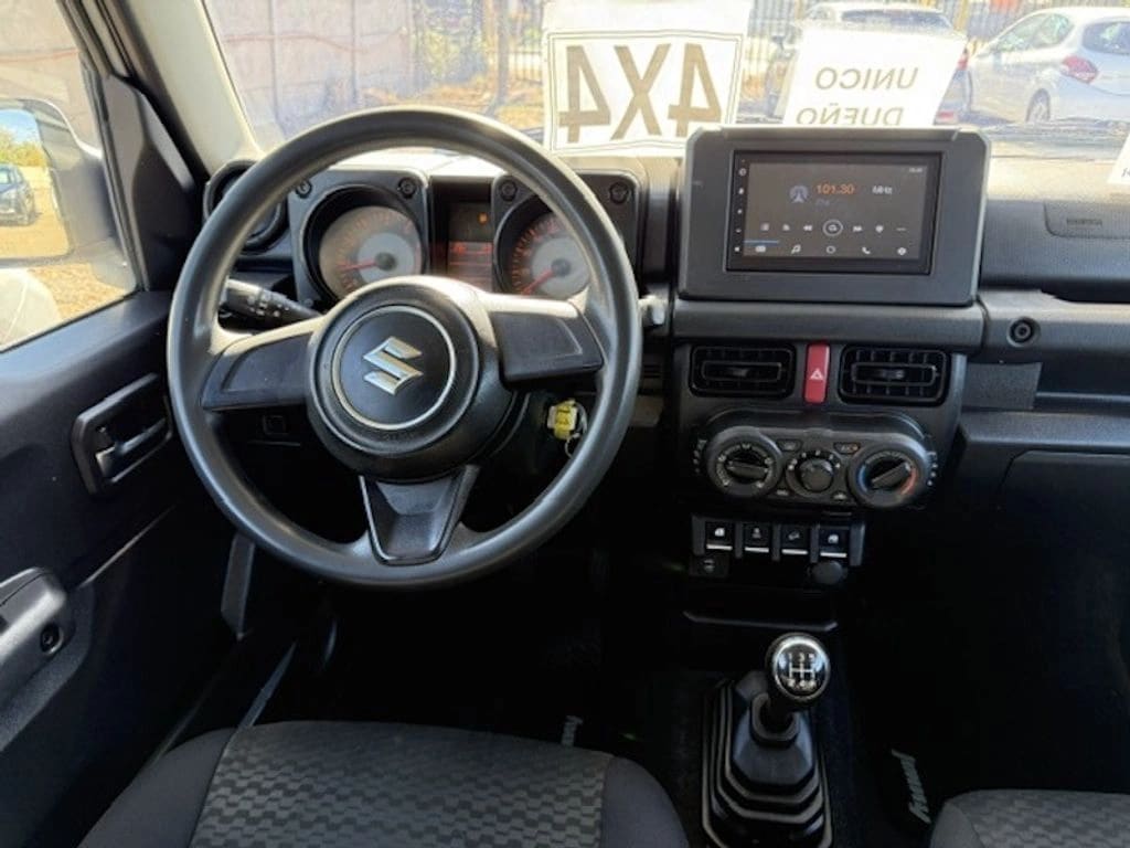 Suzuki Jimny 1.5 Gl 4x4 Mt 3p año 2022